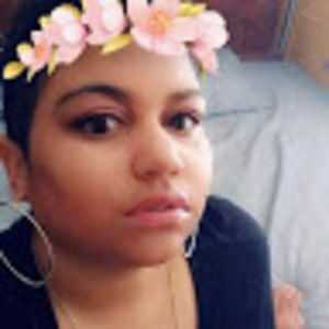 Meet your Posher, Nia